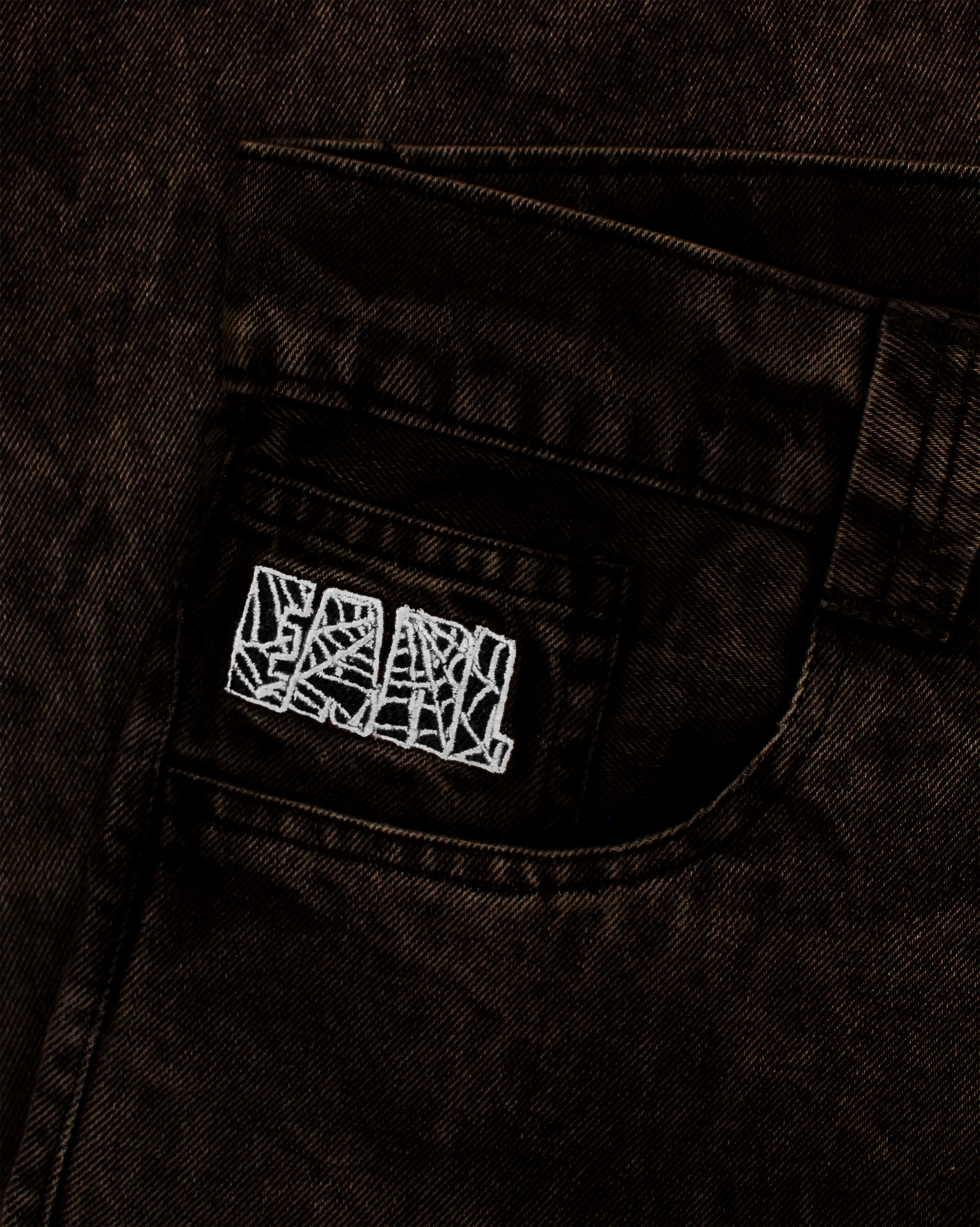 tilo　earl skateboards black denim Earl Skateboards